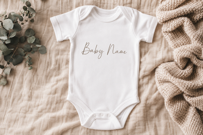 Baby Body für Neugeborene personalisiert - realistische Produktfoto