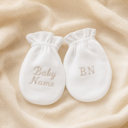 Baby Handschuhe Kratzfäustlinge personalisiert - realistische Produktfoto