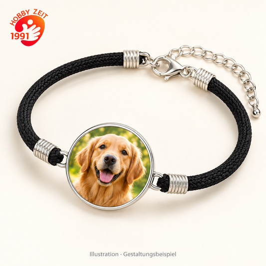 Foto-Armband personalisieren – rundes Motiv – illustrative Produktdarstellung mit Beispielpersonalisierung